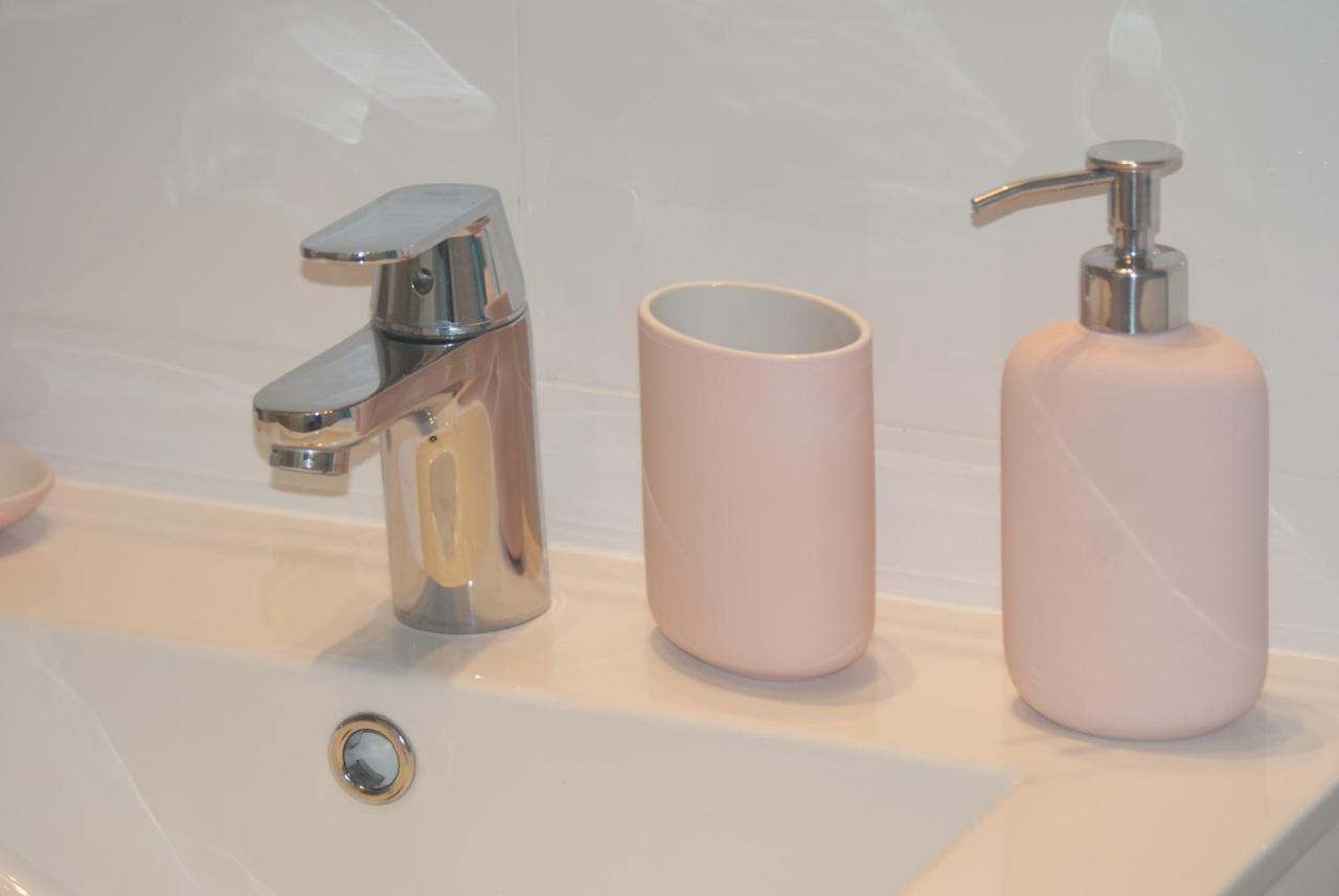 Apartament Rose コウォブジェク エクステリア 写真
